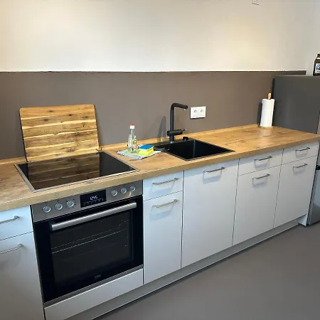 Walhalla-apartment - Highspeed Wlan - Netflix - Suedbalkon Tegernheim